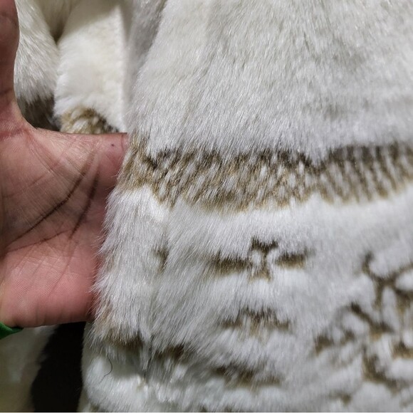Guide Gear Faux Fur Plush Nuetral Tan White Sz L Hooded Coat - Picture 8 of 14